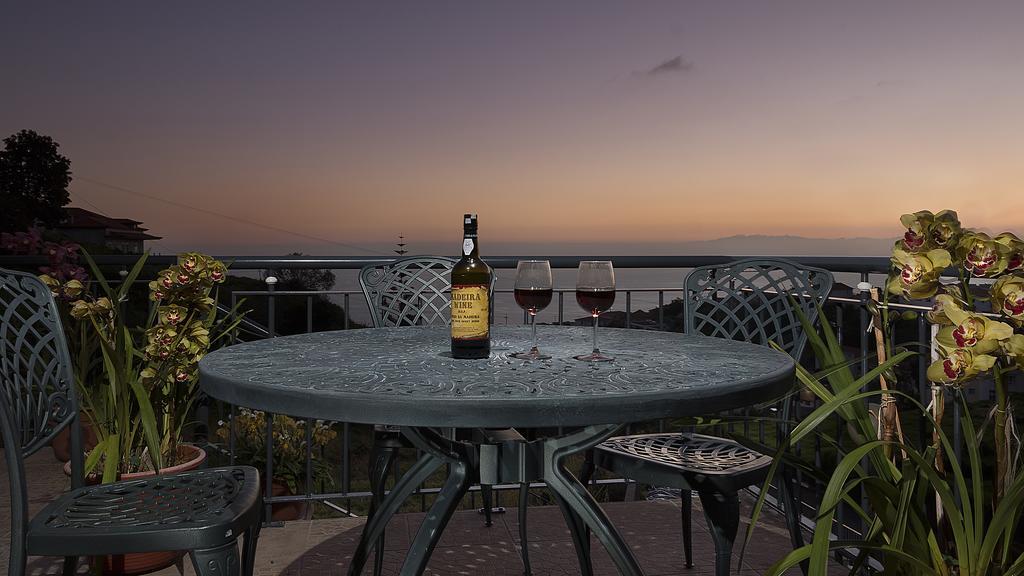 Paradise House Calheta ภายนอก รูปภาพ
